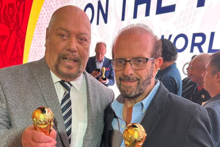 ‘Perro’ Bermúdez y Fernando Schwartz son reconocidos por FIFA