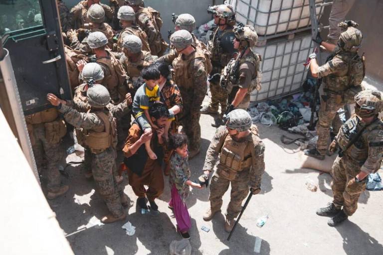 Estados Unidos admite ‘error’ en ataque con dron en Afganistán; mató a 7 niños