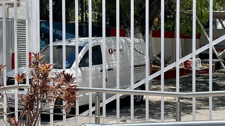 El turista fue trasladado a la Cruz Roja donde se reportó su deceso.