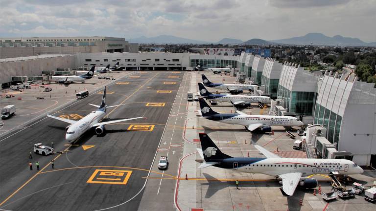 El Aeropuerto Internacional de la Ciudad de México, el Grupo Aeroportuario y Servicios Aeroportuarios, formarían parte de la Secretaría de Marina.