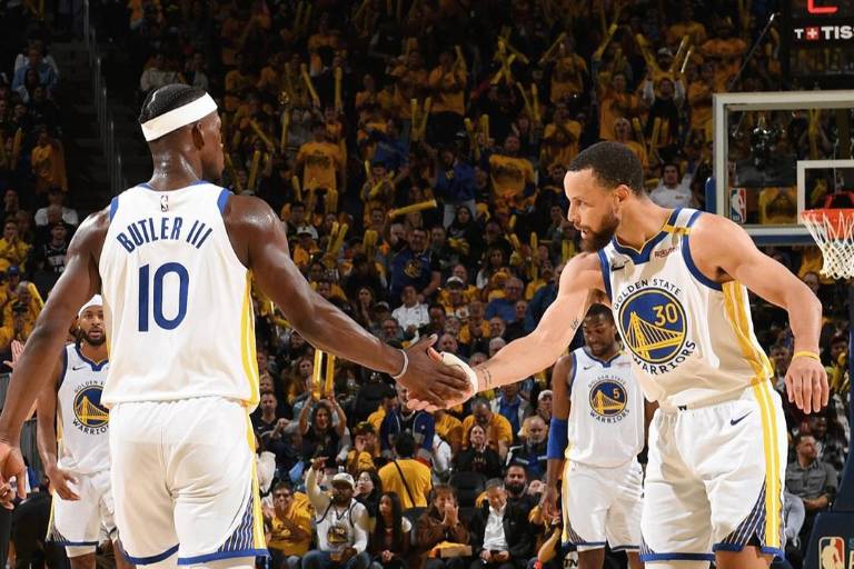De la mano de Butler y Curry, Warriors está en postemporada