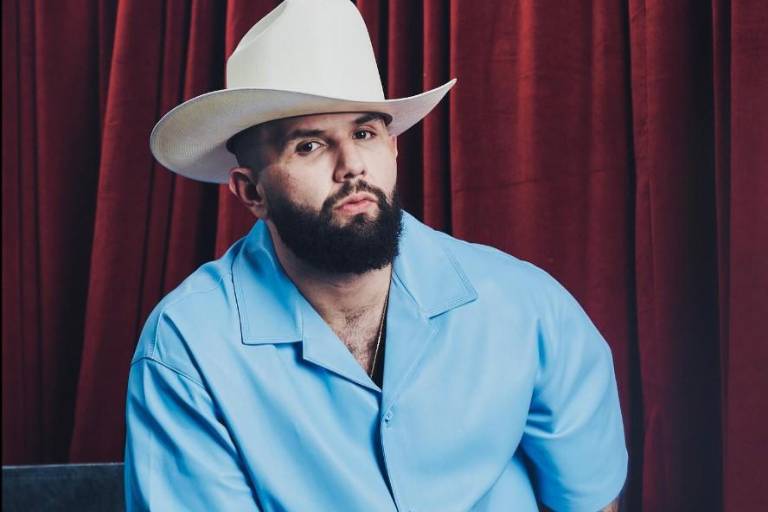 Dará Carín León un megaconcierto en el Estadio GNP en CDMX