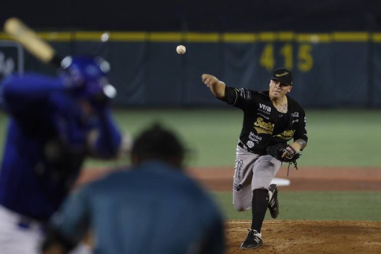 Duelo de pitcheo se inclina para Sultanes y se empareja la serie ante Charros