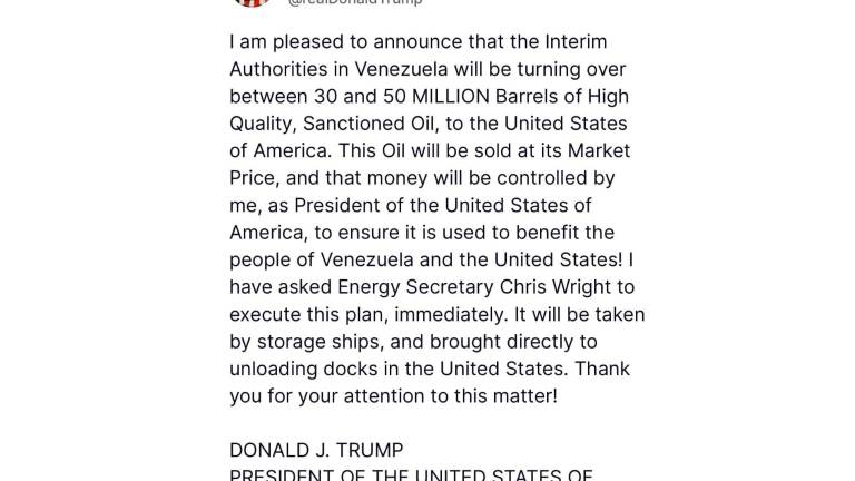 Entregaría Venezuela entre 30 y 50 millones de barriles de petróleo de alta calidad a su EU, informó Trump.