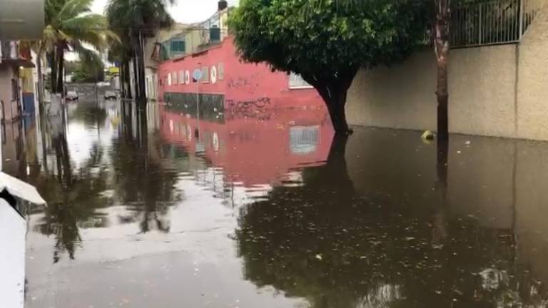 Provocan inundaciones y apagones lluvias generadas por ‘Dolores’, en Mazatlán