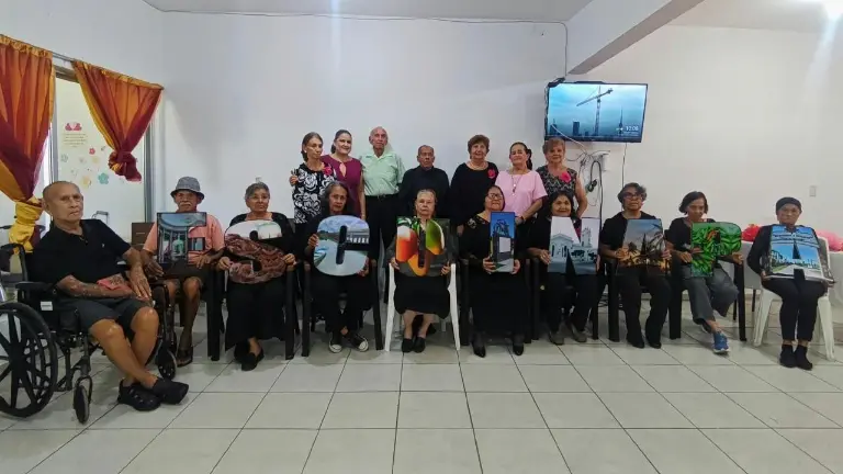 Celebran adultos mayores aniversario de Casa de Día, en Escuinapa