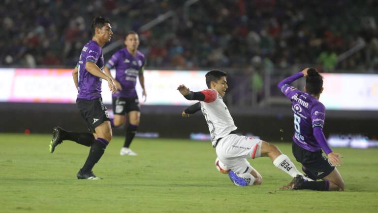 El juego entre Mazatlán FC y Atlas estuvo muy “cortado”.