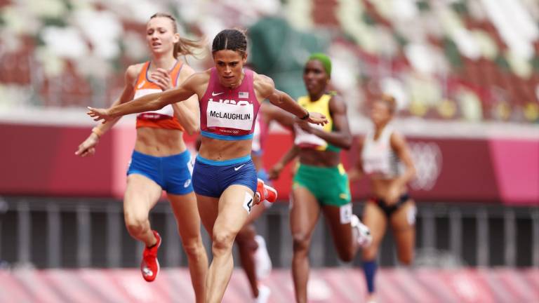 McLaughlin logra en Tokio 2020 el oro más rápido de la historia en 400m vallas femenino