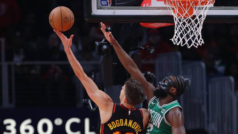 Boston Celtics sobrevive y pasa de ronda