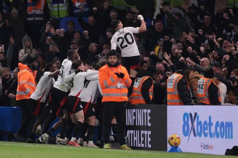 Fulham de Raúl Jiménez rompe racha de 45 años sin ganar en Stamford Bridge