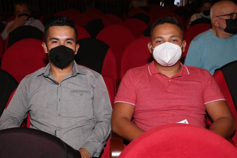 Disfrutan el sonido de las trompetas de Otto Sauter y Armando Cedillo