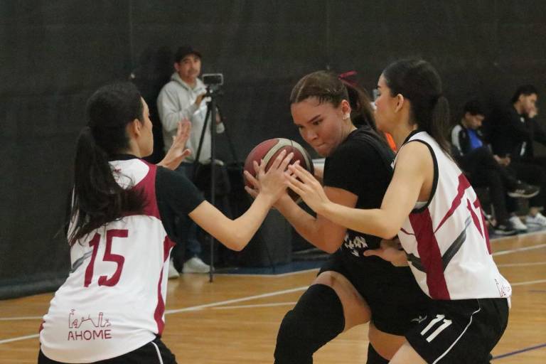 Logran mazatlecos victorias de alarido en estatal de baloncesto de los Nacionales Conade