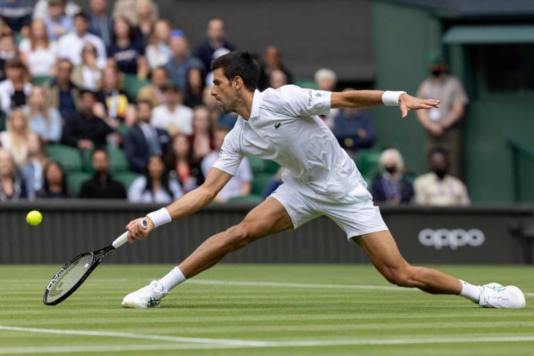 Novak Djokovic da el segundo paso en Wimbledon