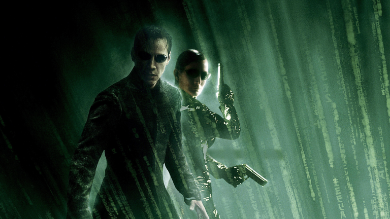 18 años después de haber concluido la saga The Matrix, la franquicia regresa con The Matrix: Resurrections protagonizada por Keanu Reeves y Carrie-Anne Moss.