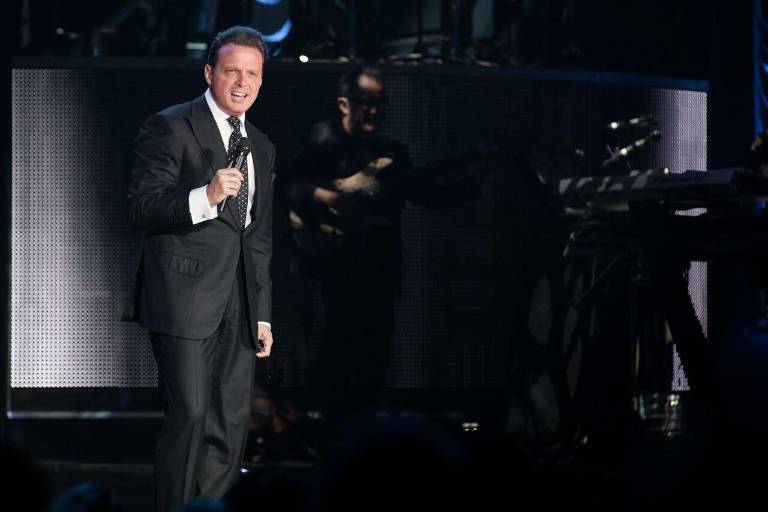Luis Miguel anuncia nueva fecha y rompe récord en la Arena CDMX