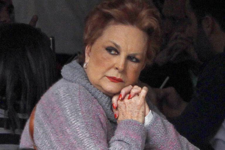 Talina Fernández, en controversia tras tatuarse por primera vez a sus 76 años de edad