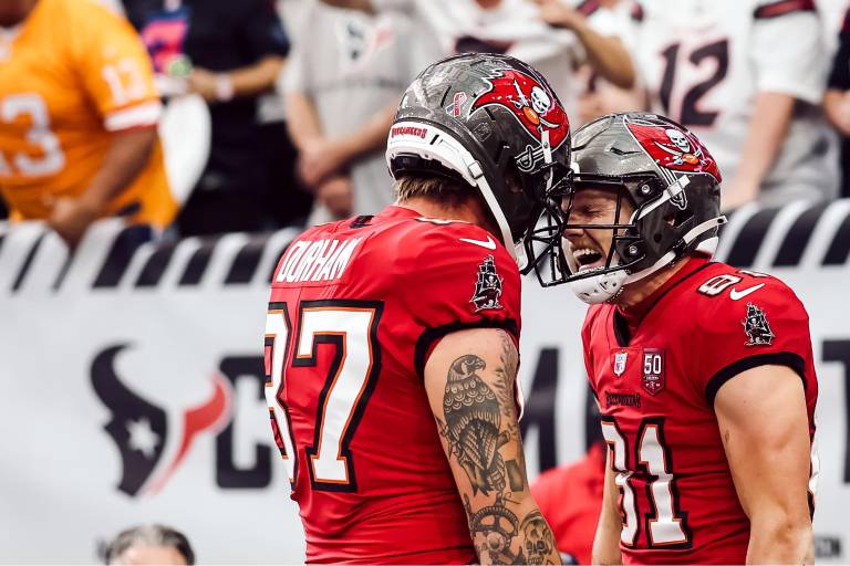 Buccaneers toman la punta de NFC Sur tras vencer in extremis a Texans