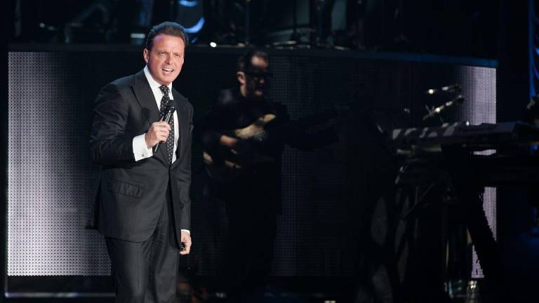 El cantante Luis Miguel se alista para realizar su gira de conciertos.
