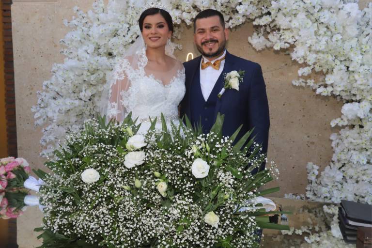 Denisse Ismeraí Osuna y Adán Castillo se unen en matrimonio