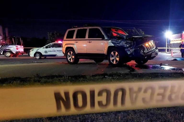 Chocan camioneta y moto en Mazatlán; hay un muerto y una mujer lesionada