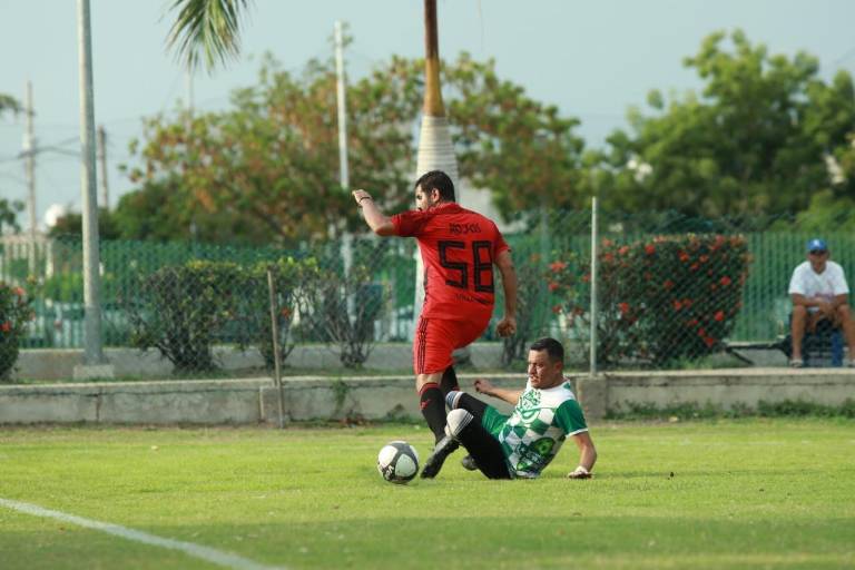 Regresan galenos a la acción este fin de semana en futbol Intermédicos