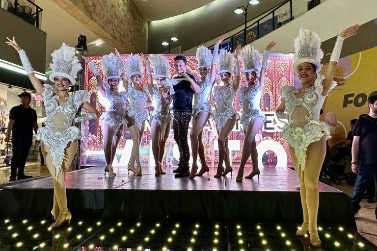 “Samed Ilusionista” deslumbra con su arte en Plaza Fórum