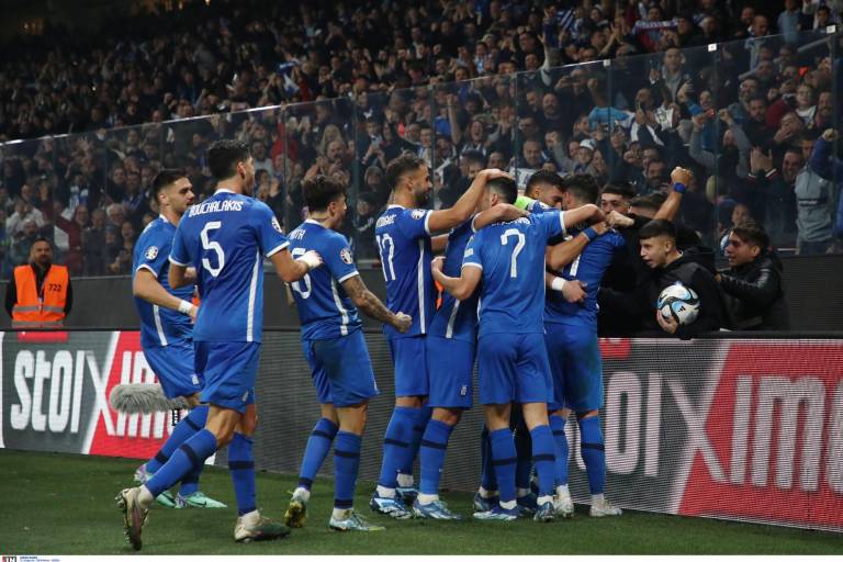 Grecia mancilla la versión B de Francia, en eliminatorias para la Euro 2024