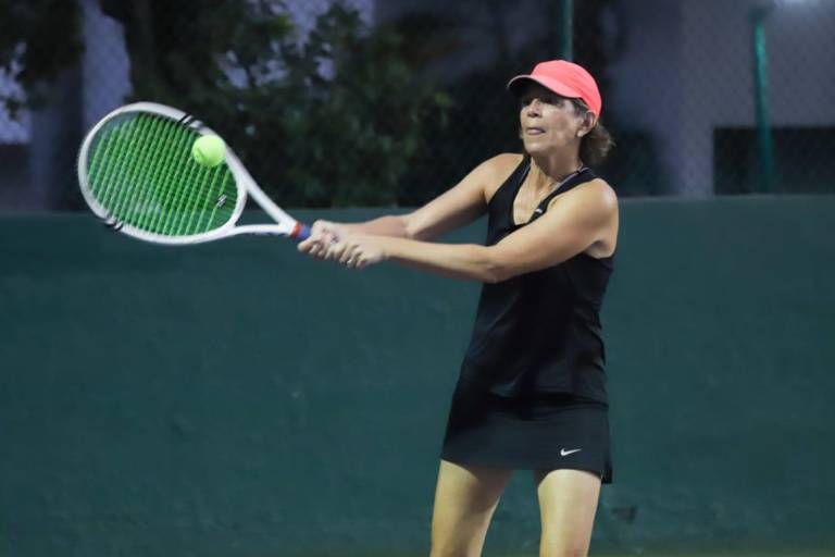 Karen McCuen se apunta doblete en la Copa Amstel Ultra Profesional Amateur 2022