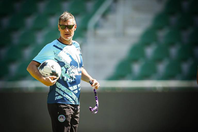 Mazatlán FC, sin hallar al director técnico adecuado