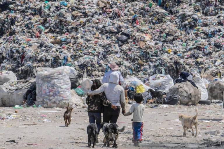 En México los plásticos se acumulan y los recicladores pagan el precio