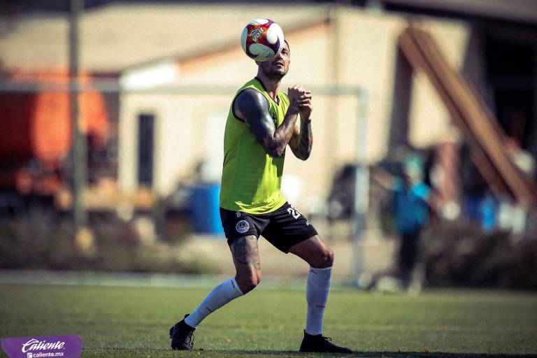 Estos últimos cuatro partidos vamos a jugar muchísimo para poder mejorar: Rodrigo Millar