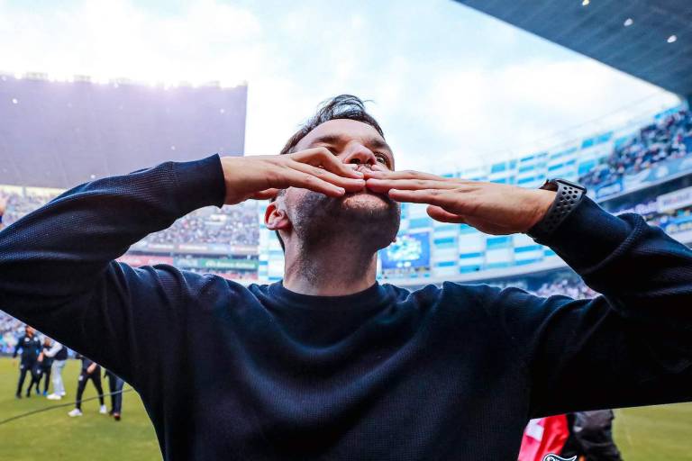 Nicolás Larcamón deja al Puebla, en medio de rumores que dirigirá a Tigres