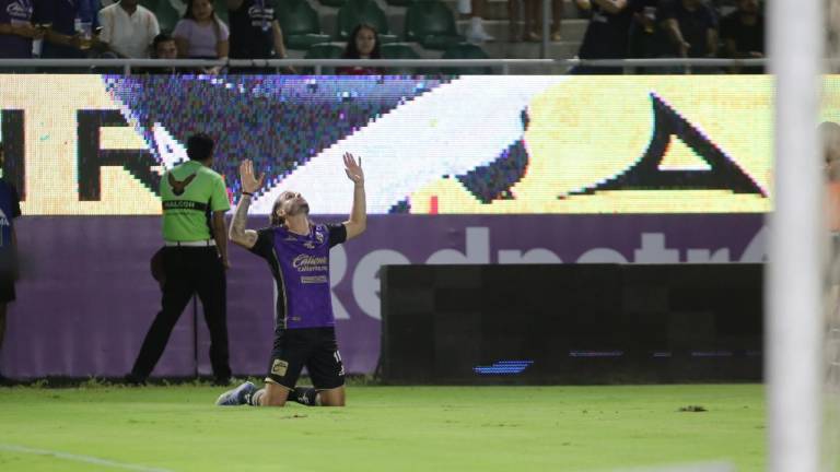 Nicolás Benedetti celebra el gol del triunfo cañonero.