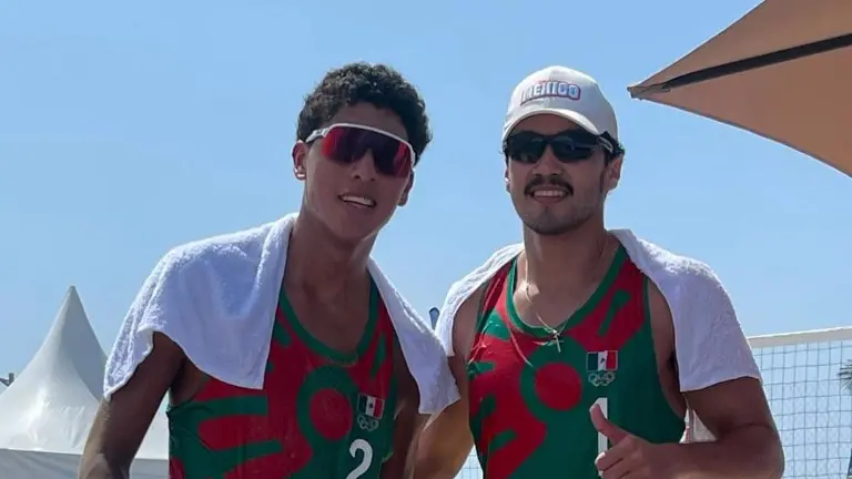 Ambas duplas avanzan con paso perfecto y quedaron a un triunfo de afianzarse en la siguiente fase del torneo.