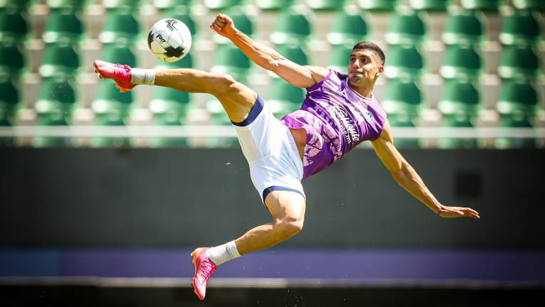 Mazatlán FC tratará de obtener los tres puntos en CU, con entrenador interino.