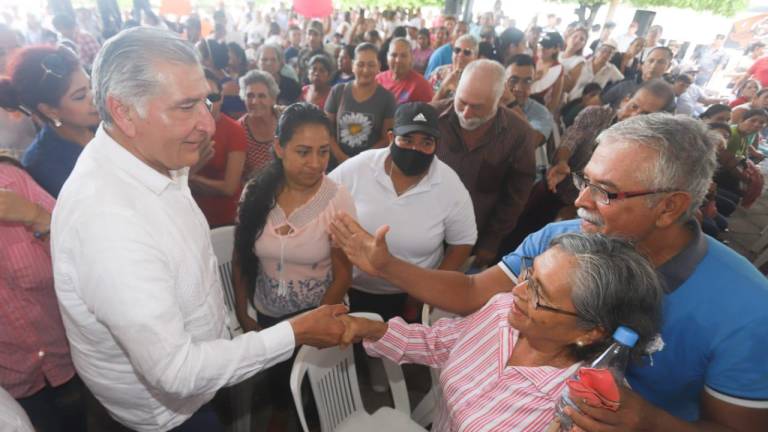 El ex Secretario de Gobernación, Adán Augusto López Hernández, sostuvo un encuentro este sábado con pobladores de Rosario y otros municipios de Sinaloa.