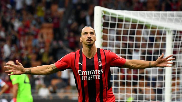 En su regreso tras 4 meses de baja, Ibrahimovic encamina triunfo del Milán ante Lazio