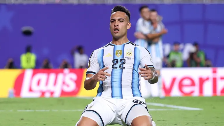 Lautaro valora el esfuerzo de Argentina tras eliminar a Suiza.