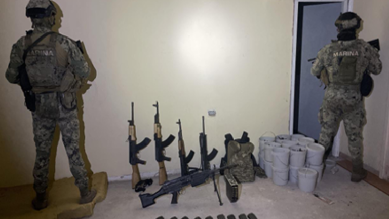 Seis armas largas y municiones aseguradas por la Semar en Navolato.