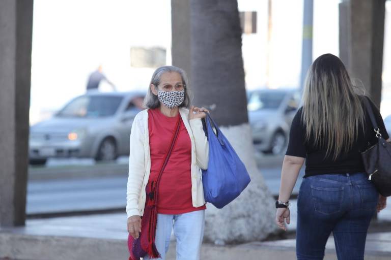 Gobiernos estatales están en libertad de eliminar uso de cubrebocas, dice AMLO