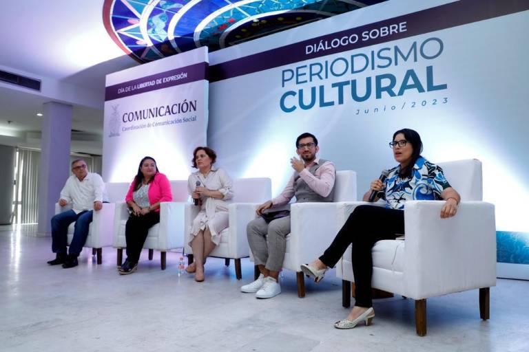 Comparten sobre el Periodismo Cultural como puente del artista con la sociedad