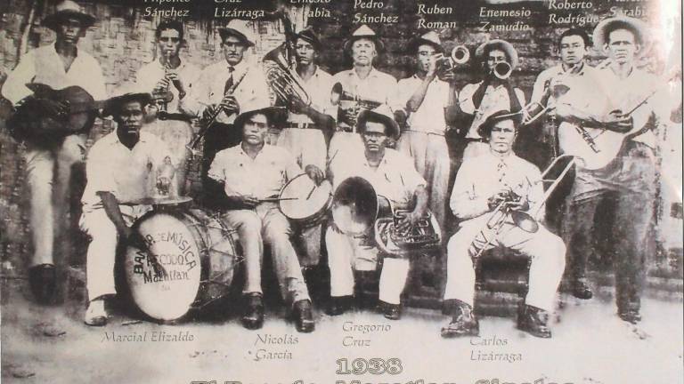 Banda El Recodo recuerda su inicio con foto histórica