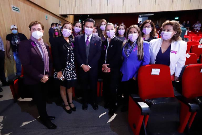 Cumple IMSS a las mujeres de México con acciones que les dan seguridad