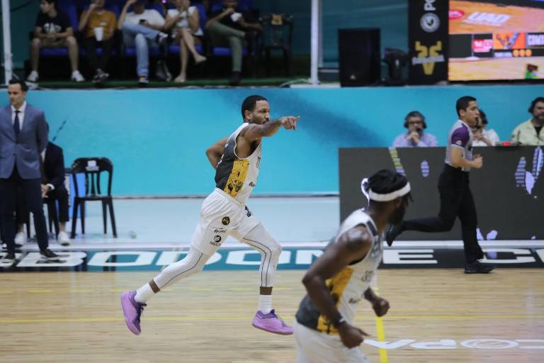 Cardiaco triunfo de Venados y la serie se empareja de playoffs