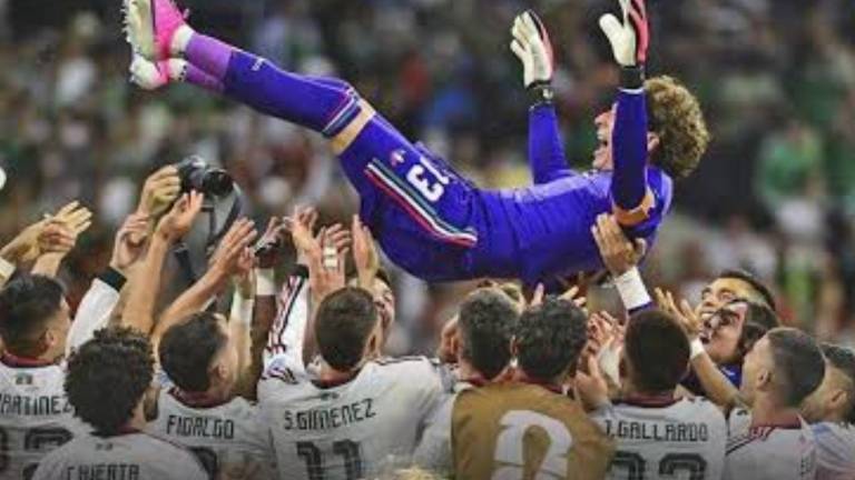Guillermo Ochoa recibirá homenaje el martes en Los Angeles.