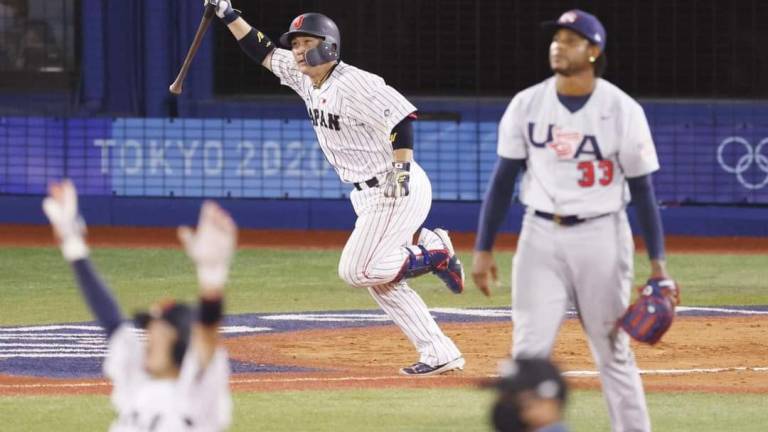 Japón se mete a semifinales en beisbol olímpico tras vencer a Estados Unidos