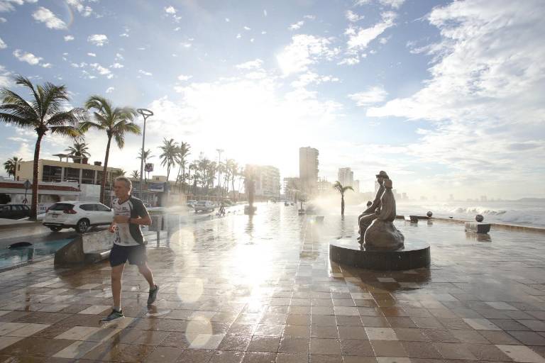 Prevén lluvias fuertes desde San Ignacio hasta Rosario
