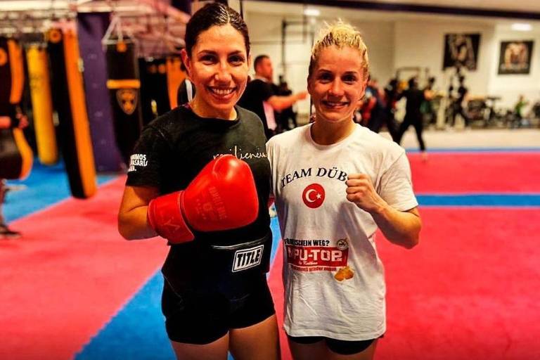 Yanali Ayón es sparring de una campeona mundial
