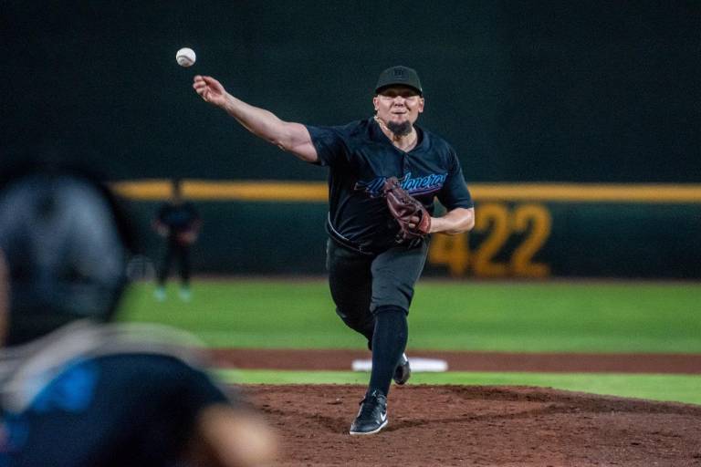 Montes y Castañeda dominan en la lomita