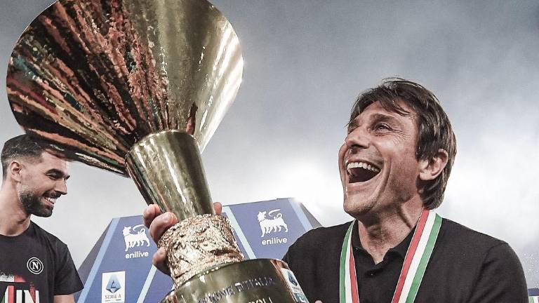 Antonio Conte no continuará en el Nápoles la próxima temporada.